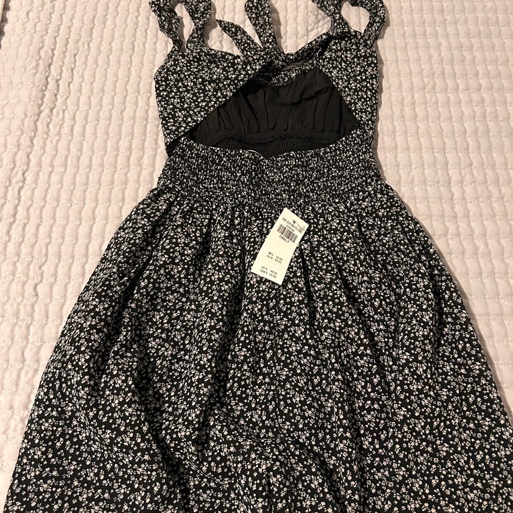 Hollister Black and White Floral Mini Dress